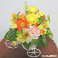 花屋−フラワーギフト−インターネット宅配花屋さん花RiRo−三輪車アレンジ(黄色オレンジ系)